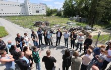Фото 1: Замість промислових ставків з рибою – відпочинкова зона: забудовник підтвердив намір облаштувати озеро на Замарстинівській (відео)