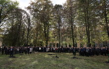 Фото 6: У Дублянах висадили алею з сакур у пам’ять про полеглих Героїв