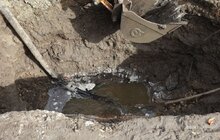 Фото 11: Ліквідація пориву на магістральному водопроводі на пр. Свободи триватиме до кінця дня: працюють водовозки