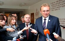 Фото 2: А. Садовий відвідав «Сихівську» гімназію у якій впроваджується реалізація проекту з енергозбереження
