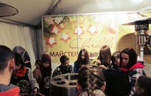 Фото 4: Львів’ян навчали створювати та розписувати свічки