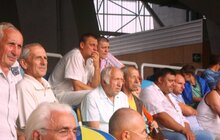 Фото 2: Дідусі й бабусі Львівського міського терцентру побували на футбольному матчі