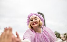 Фото 14: Центром Львова пройшла карнавальна хода: стартував 30-ий Міжнародний театральний фестиваль «Золотий лев»