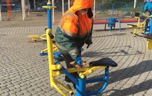 Фото 54: Комунальні служби дезінфікують місто: миють вулиці, тротуари, зупинки транспорту, сходові клітки будинків