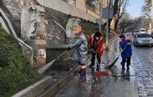 Фото 14: Комунальні служби Львова проводять миття вулиць