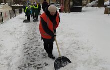 Фото 41: Працівники Львівської мерії долучились до прибирання міста від снігу