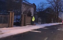Фото 77: Для посипання доріг від ожеледиці минулої доби використано 513 м3 піскосуміші та 212 м3 солі
