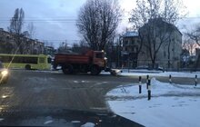 Фото 32: Для посипання доріг від ожеледиці минулої доби використано 527 м3 піскосуміші та 186 м3 солі