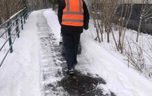 Фото 84: Для посипання доріг від ожеледиці минулої доби використано 527 м3 піскосуміші та 186 м3 солі