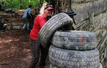 Фото 4: Максимум задоволення: львівські панянки поважного віку зіграли у лазерний бій