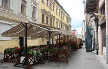 Фото 7: «Людина, яка живе у Львові, і потрапила у складну ситуацію, завжди буде мати безоплатний обід», - А. Садовий під час відвідування «Їдальні для бідних Святого Йосифа»