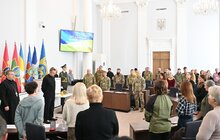 Фото 4: У Львові 29 захисників посмертно нагородили «Почесним знаком Святого Юрія» за оборону України (фото) 