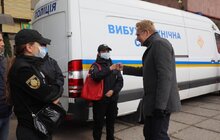 Фото 15: На площі перед Центром Довженка у Львові урочисто підняли Державний прапор