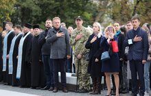 Фото 16: На Меморіалі Героїв Небесної Сотні вояки братства ветеранів УПА підняли національний стяг