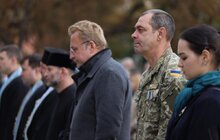 Фото 25: На Меморіалі Героїв Небесної Сотні вояки братства ветеранів УПА підняли національний стяг