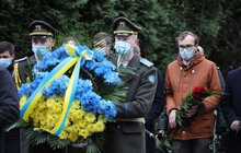 Фото 1: У Львові вшанували пам’ять загиблих військовослужбовців — випускників Національної академії сухопутних військ