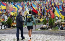 Фото 4: 4200 км на підтримку України: у Львові швейцарський спортсмен і благодійник Фредерік Сплендор завершив 60-денний марафон (фото/відео)