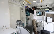 Фото 7: У Львові тайванські лікарі передали військовим мобільний стоматологічний комплекс та швидку (відео)