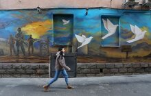 Фото 2: У Львові відкрили 30-метровий мурал, присвячений Маріуполю
