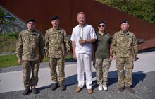 Фото 15: На Меморіалі Героїв Небесної Сотні курсанти Ліцею Героїв Крут урочисто підняли національний стяг