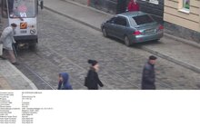 Фото 1: За вчорашній день працівники ЛКП «Львівавтодор» зафіксували 42 випадки порушення правил дорожнього руху через неналежне паркування