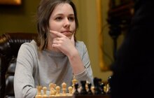 Фото 10: Перші ходи у Матчі за шахову корону зроблено