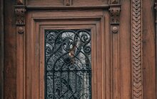 Фото 6: Реставратори відновили браму на вул. Крушельницької
