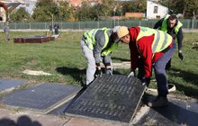 Фото 2: У Львові перепоховали останки з колишнього марсового поля