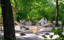 Фото 1: У Львові – новий сучасний дитячий майданчик
