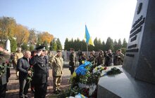 Фото 15: До 100-річчя ЗУНР у Львові помолились біля могил Героїв