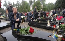 Фото 3: У Львові влада держави та міста вшанували пам’ять Героїв