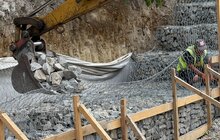 Фото 6: Уже на 85% облаштовано підпірну стінку на межі Львова і Винник
