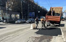 Фото 7: На вихідних для ліквідації ям на дорогах Львова використали 114 тонн гарячого асфальту