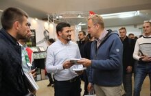 Фото 1: Мер Львова придбав п’ять книг на 26 Book Forum