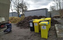 Фото 5: У Львові розвантажили перший компост із контейнерів