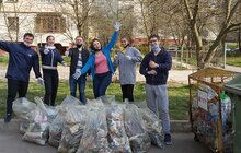 Фото 1: В рамках ініціативи «Я допомагаю місту» до прибирання сьогодні долучилось 20 волонтерів