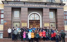 Фото 5: З нагоди Дня Соборності України, для 50 хлопців провели екскурсію Академією сухопутних військ ім. гетьмана Петра Сагайдачного