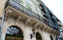 Фото 2: Підприємець відреставрував фасад будинку на пл.Ринок, 45