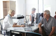 Фото 6: У трьох львівських ЦНАПах тепер можна оформити статус безробітного чи знайти роботу: тепер тут працюватимуть фахівці Центру зайнятості (відео)