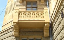 Фото 5: На фасаді сецесійного будинку комплексно відреставрували балкони