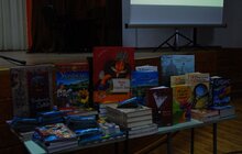 Фото 2: Школярам міста Суми подарували 60 книг львівських видавництв