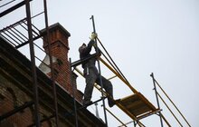 Фото 5: Розпочато реставрацію даху монастирських приміщень колишнього костелу францисканок (нині — храм св. Івана Золотоустого)