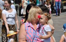 Фото 16: Фестиваль добра «Червоні носики» підтримав важкохворих дітей