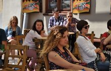 Фото 10: У 5 місцях Львова зараз читають про свободу