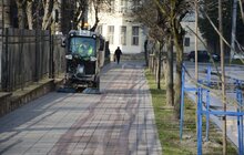 Фото 22: На вулицях Львова працюють порохотяги і поливально-мийні машини