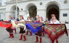 Фото 12: У Львові левів біля міської Ратуші вдягнули у вишиванки з нагоди Всесвітнього Дня Вишиванки