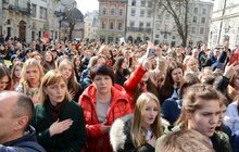 Фото 11: У центрі Львова урочисто заспівали Гімн України