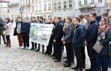 Фото 1: До Дня студента львівських левів одягли у мантії