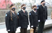 Фото 6: Родини Героїв Небесної Сотні прикрасили Меморіал пам’яті Героїв Небесної Сотні до новорічних та різдвяних свят