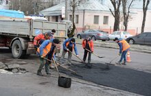 Фото 3: «За сприятливих погодних умов, протягом трьох тижнів гостроаварійну ямковість на вулицях міста вдалося б ліквідувати», - Олександр Одинець